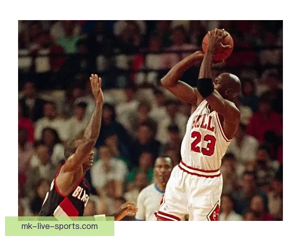 贝弗利回应韦德称三分更准生涯交手七胜三负占上风